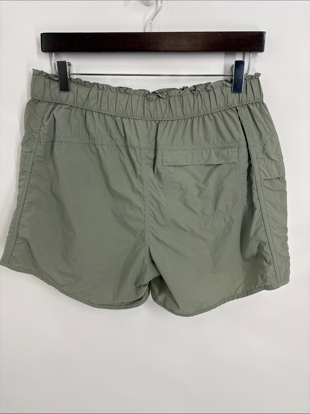 Free People Movement In The Wild Shorts Grey Olive Active Shorts Size Medium - Picture 2 of 6